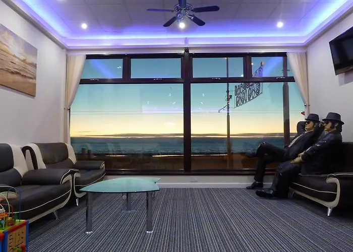 Funky TowersAirport Hotel